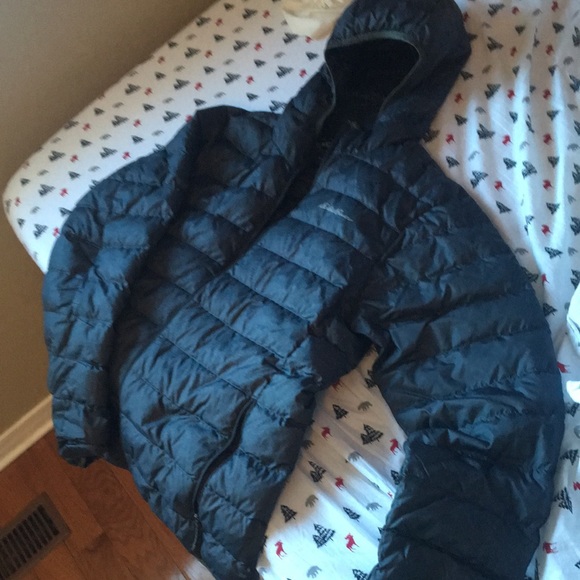Mens Medium, Eddie Bauer Cirrus Lite jacket for sale - Picture 2 of 2